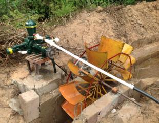 MACHINE AGRICOLE POUR IRRIGATION ET ÉLEVAGE